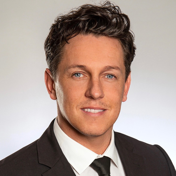 Pawlak, Adrian, Interimsmanagement